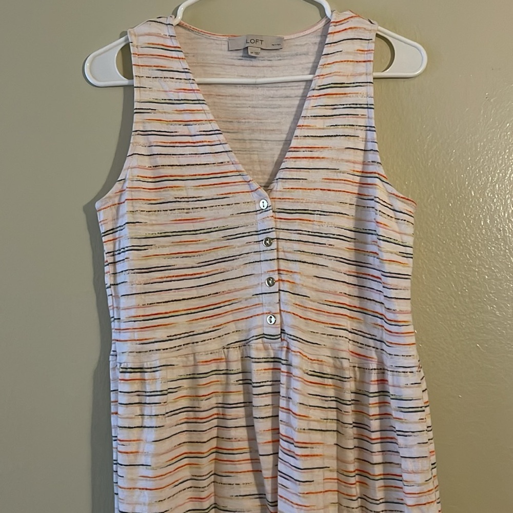 Dress, size Small color white  and orange.LOFT, excellent condition.